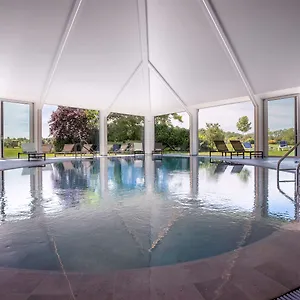 Hotel Mercure Luxembourg Kikuoka Golf &, Canach