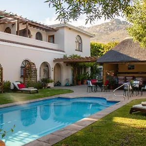a-tuscan-villa-guest-house.hotels-capetown.com/